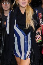 Lindsay Lohan to pose nude for ad