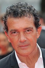 Antonio Banderas doesn't party