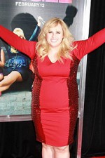 Rebel Wilson propositioned by bartender