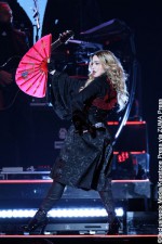 Madonna's sloppy concert booed in Australia