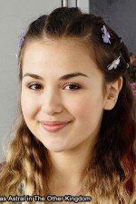 Family Channel/Nickelodeon star Esther Zynn talks about The Other Kingdom