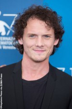 Celebrities react to Anton Yelchin's tragic death