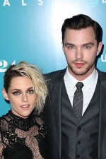 Kristen Stewart endorses a female Bond