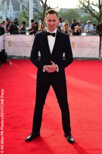 Tom Hiddleston wins Rear of the Year award
