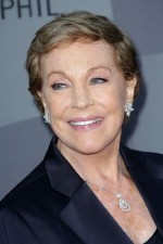 Julie Andrews approves of Emily Blunt as Mary Poppins