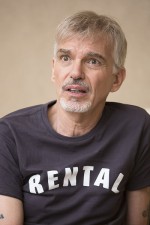 Billy Bob Thornton denies rumored affair with Amber Heard