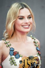 Margot Robbie will host the premiere of SNL's 42nd season