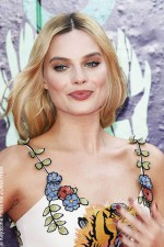 Margot Robbie joins live-action Peter Rabbit reboot