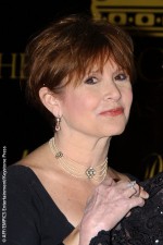 Carrie Fisher's family looking for passengers who helped actress 