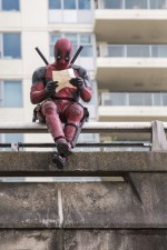 Ryan Reynolds pushes for Deadpool Oscar recognition - video