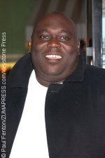 Elf actor Faizon Love arrested after airport assault - video