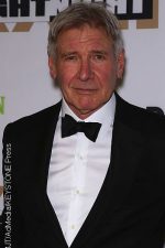 Harrison Ford rushes to help woman after car crash