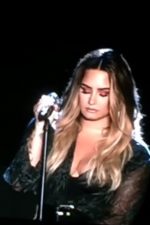 Demi Lovato forgot Sober lyrics onstage before overdose