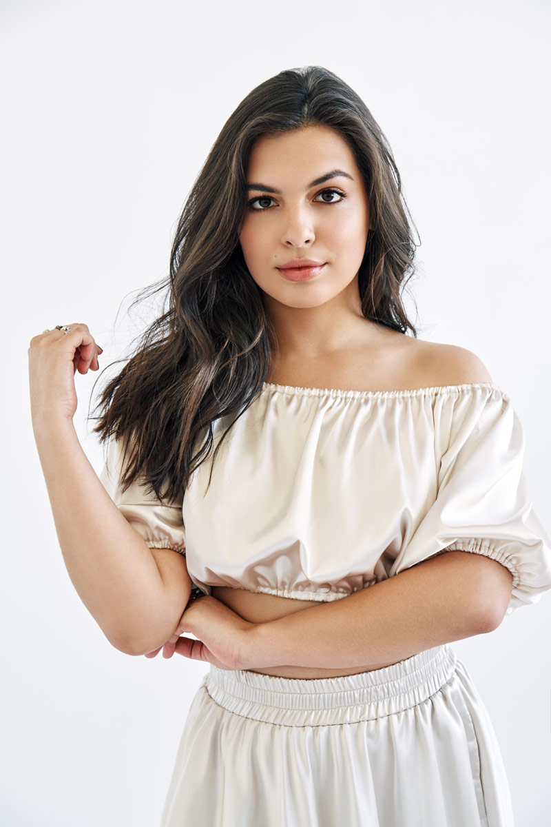 One Day At A Times Isabella Gomez Chats About Season 4