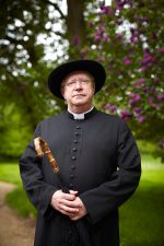 Father Brown star Mark Williams tells us about Season 8!