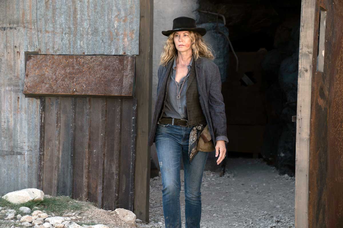 Jenna Elfman in a scene from Fear of the Walking Dead. Courtesy AMC/Ryan Green