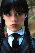 "Wednesday" star Jenna Ortega mocked by striking writers