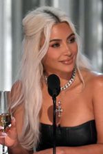 Netflix edits out Kim Kardashian being booed at Tom Brady Roast